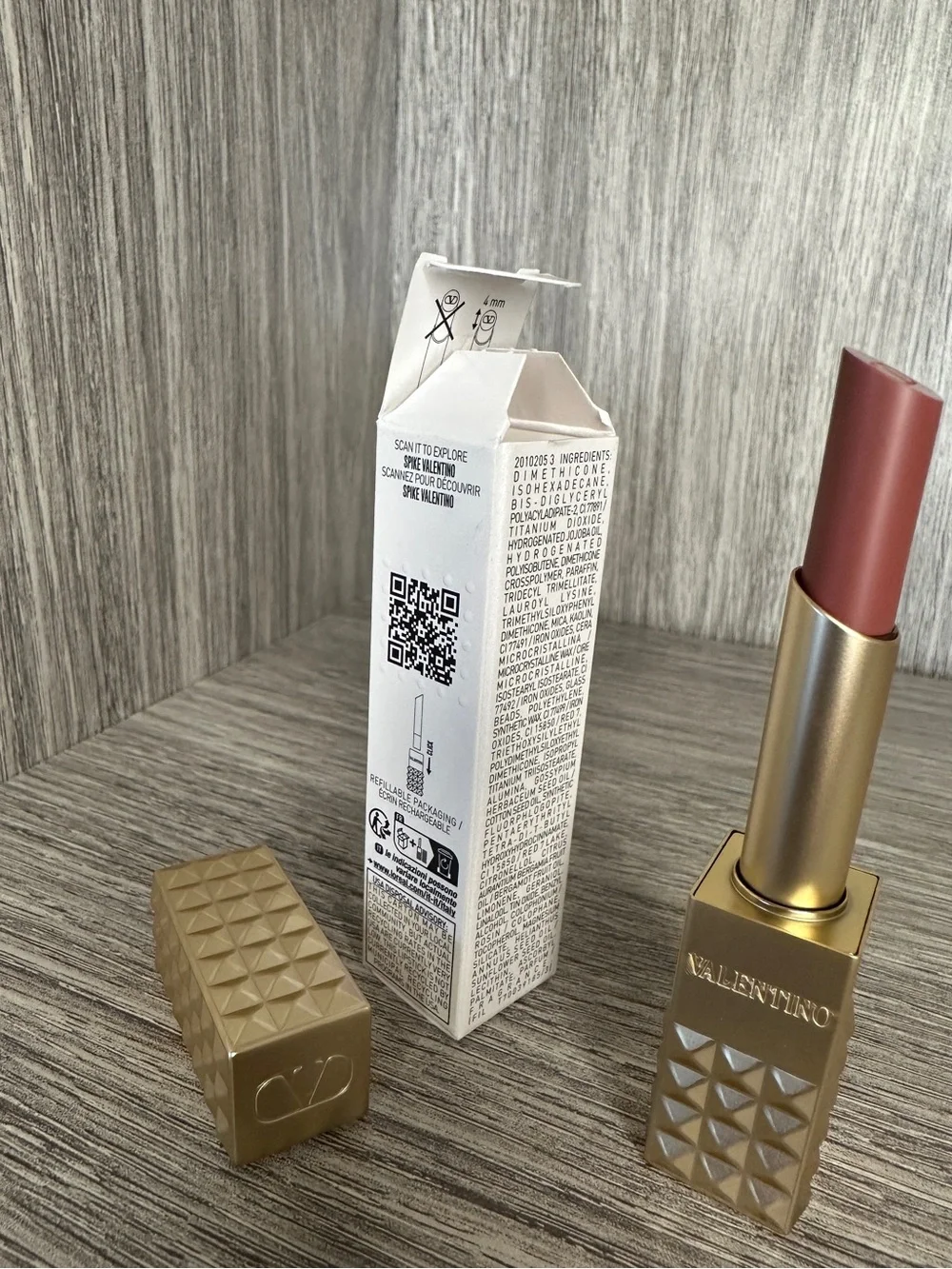 Spike Valentino Matte Lipstick 134R Couture in the Streets